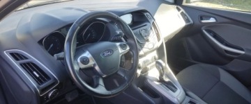 Ford Focus III Hatchback 5d 1.6 Duratec 125KM 2012 Ford Focus 1.6 benz mpi ,automat, bezwypadek,nowy olej w skrzyni 1.6 125KM, zdjęcie 10