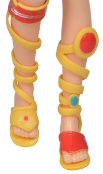 МИА И МЕ ЮКО ФЕЯ КУКЛА С ПОДВИЖНЫМИ КРЫЛЬЯМИ + АКСЕССУАРЫ И КОЛЬЦО