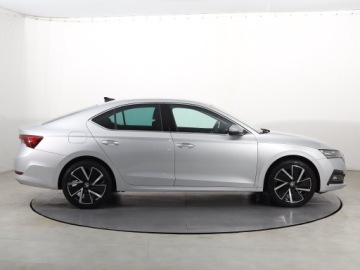 Skoda Octavia III Liftback Facelifting 1.5 TSI ACT 150KM 2020 Skoda Octavia 1.5 TSI, Salon Polska, Navi, Klima, zdjęcie 5