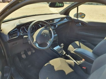 DS 3 Hatchback (Citroen) 1.6 VTi 120KM 2010 Citroen DS3 1.6 120 km, zdjęcie 8