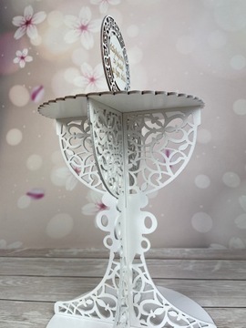 Dekoracja komunijna kielich hostia IHS ażur dekoracja kościoła sali komunia