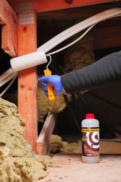 СИЛЬНЫЙ СРЕДСТВЕННЫЙ ПРЕПАРАТ ДЛЯ БОРЬБЫ С ДЕРЕВЯННЫМИ КРОШКАМИ ЗАЩИТАЕТ 1л.