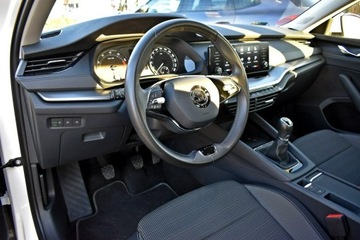 Skoda Octavia III Liftback Facelifting 1.5 TSI ACT 150KM 2020 Škoda Octavia Skoda Octavia Bezwypadkowy / Salon, zdjęcie 9