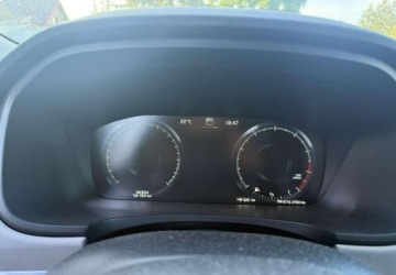 Volvo V90 II Kombi 2.0 T5 254KM 2018 Volvo V90 Momentum 2.0 T 254KM Benzyna Aktywny Tempomat nowy Rozrzad 2.0, zdjęcie 19