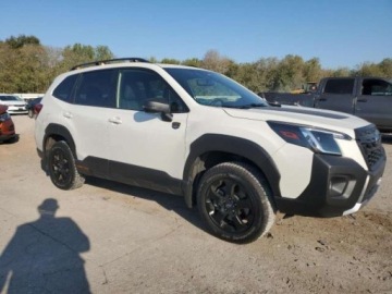 Subaru 2022 Subaru Forester 2022, 2.5L, 4x4, WILDERNESS, po gradobiciu 2.5 Benzyna, zdjęcie 2