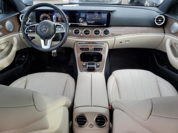 Mercedes Klasa E W213 2020 Mercedes-Benz Klasa E 2020r., E350 4MATIC, od ubezpieczalni 2.0 Benzyna, zdjęcie 7