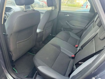 Ford Focus III Kombi 1.0 EcoBoost 100KM 2012 Ford Focus Ford Focus Benzyna Klimatyzacja Zamiana Benzyna 101KM, zdjęcie 4