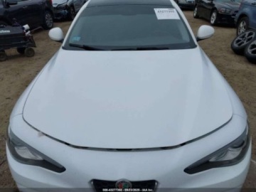 Alfa Romeo Giulia II Sedan 2.0 TBi 280KM 2018 Alfa Romeo Giulia 2018 2.0l 2.0 Benzyna 280KM, zdjęcie 8