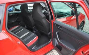 Skoda Rapid II Liftback Facelifting 1.0 TSI 110KM 2018 Skoda RAPID Monte Carlo 1.0 Benzyna Benzyna 110KM, zdjęcie 16