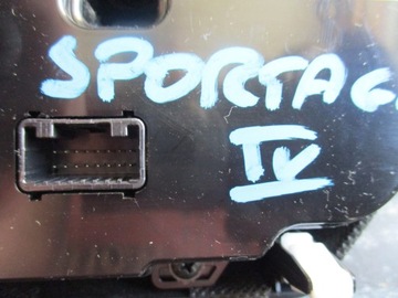 Панель кондиционера Kia Sportage IV 97250-F1400AK5