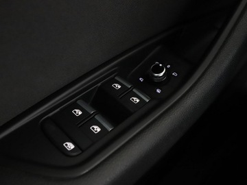 Audi A4 B9 Avant 2.0 35 TFSI  150KM 2019 Audi A4 Avant navi klima auto kamera i czujniki, zdjęcie 34