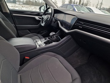 Volkswagen Touareg III SUV 3.0 V6 SCR TDI 286KM 2018 Volkswagen Touareg III 3.0TDI V6 286KM 4x4 8G 1rej, zdjęcie 17