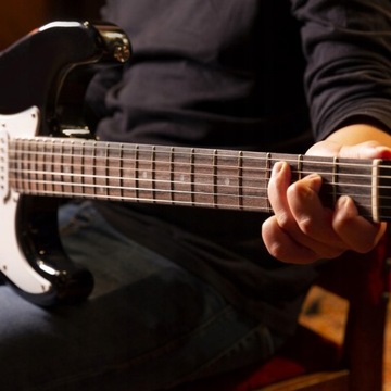 Учебный набор ЭЛЕКТРИЧЕСКАЯ ГИТАРА И АКСЕССУАРЫ