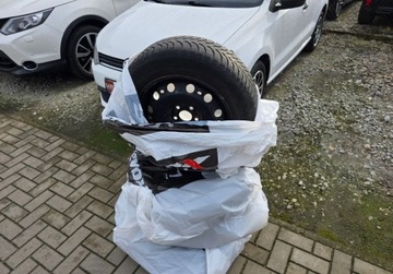 Volkswagen Polo V Hatchback 3d Facelifting 1.0 75KM 2017 Volkswagen Polo 1,0 Benzyna 75 KM GWARANCJA Zamiana Zarejestrowany Benzyna, zdjęcie 37