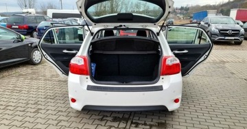 Toyota Auris I Hatchback 5d Facelifting 1.6 Valvematic 132KM 2012 Toyota Auris 1,6 16v 130km Benzyna 6-Biegow Kl..., zdjęcie 15