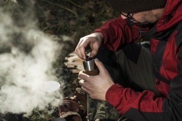 Ручная кофемолка Helikon CAMP