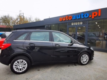 Mercedes Klasa B W246 Sports Tourer 200 BlueEFFICIENCY 156KM 2015 MERCEDES B200 Automat, CNG, W246 Sports Tourer 200 BlueEFFICIENCY 156KM, zdjęcie 25