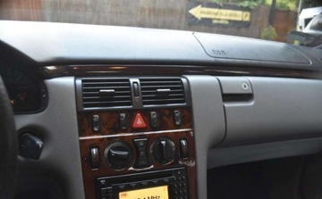 Mercedes Klasa E W210 Sedan 2.3 150KM 1996 Mercedes-Benz Klasa E Mercedes-Benz Klasa E 230 Classic 2.3 Benzyna 150KM, zdjęcie 14