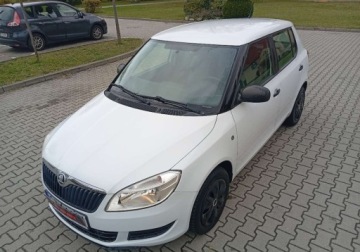 Skoda Fabia II Hatchback Facelifting 1.2 HTP 60KM 2014 Skoda Fabia Zarejestrowany - ubezpieczony - benzyna - 1,2 - 60 KM 1.2 60KM, zdjęcie 3