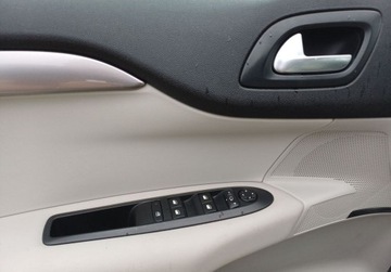 Citroen C4 II Hatchback 5d Facelifting 1.2 PureTech 130KM 2016 Citroen C4 162 1.2 THP 130 KM Shine Serwisowany w ASO GWARANCJA 1.2, zdjęcie 20