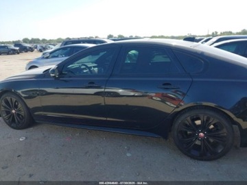 Jaguar XF II 2021 Jaguar XF R-Dynamic SE P300 2021 2.0l 2.0 Benzyna 296KM, zdjęcie 2