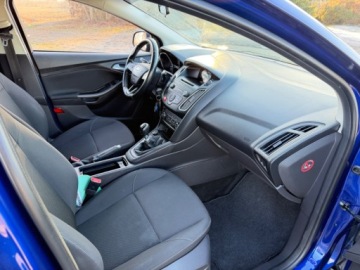 Ford Focus III Sedan Facelifting 1.0 EcoBoost 125KM 2015 Ford Focus Raty Klima usb benzynka 125KM Niski przebieg 127tys km Gwarancja, zdjęcie 23