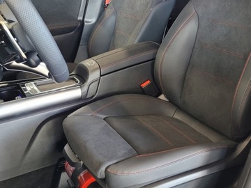 Mercedes GLA II Off-roader AMG Facelifting 2.0 35 306KM 2025 MERCEDES-BENZ GLA AMG 35 4-Matic Suv 2.0 (306KM) 2025, zdjęcie 5