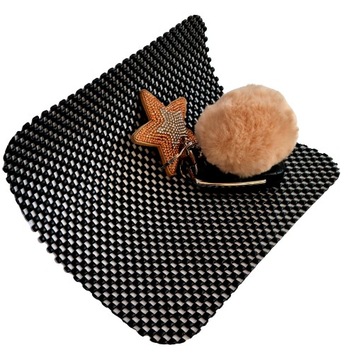 MATA PODKŁADKA -- ANTYPOSLIZGOWA DO AUTA CZARNA