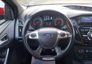 Ford Focus III Kombi 2.0 EcoBoost 250KM 2012 Ford Focus ST 452NM305KM 2.0 Benzyna 250KM, zdjęcie 8