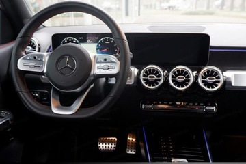 Mercedes GLB SUV 1.3 200 163KM 2023 Mercedes-Benz Glb 200 4-Matic AMG Line Suv 1.3 (163KM) 2023, zdjęcie 5