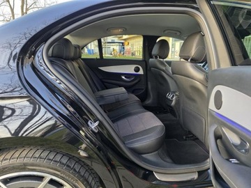 Mercedes Klasa E W213 Coupe Facelifting 2.0 E220d 194KM 2023 MERCEDES Salon PL, Serwisowany, E220D, 4-MATIC, Avantgarde, Bezwypadkowy, zdjęcie 31