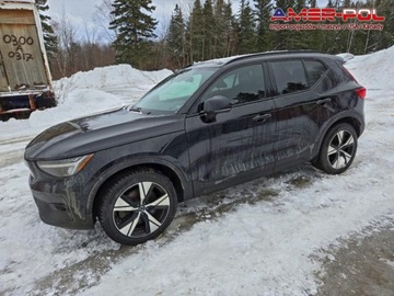 Volvo XC40 2024 Volvo XC 40 Volvo XC40 Recharge Pure Electric Twin eAWD Plus z 2024 r.