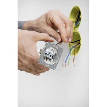 SCHNEIDER SEDNA РОЗЕТКА 2xRJ45 кат.5e UTP ALU B/R