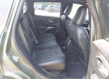 Jeep Cherokee V 2021 Jeep Cherokee 2021, 3.2L, 4x4, 80TH ANNIVERSARY, po gradobiciu 3.2 Benzyna, zdjęcie 14