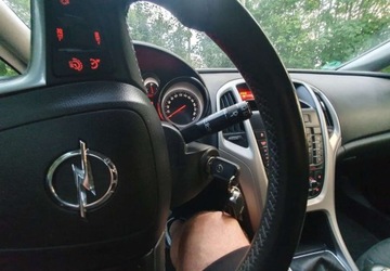 Opel Astra J GTC 1.7 CDTI ECOTEC 110KM 2013 Opel Astra Opel Astra 1.7 CDTI DPF Exklusiv 1.7 Diesel 110KM, zdjęcie 15