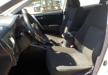 Toyota Auris II 2014 Toyota Auris Okazja 1.8 Hybryda 100KM, zdjęcie 19