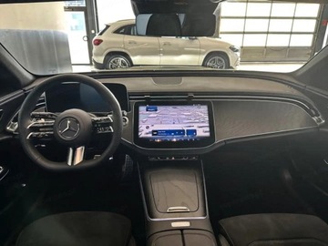 Mercedes Klasa E W214 Sedan 2.0 220d 197KM 2025 E Klasa 220 d 4-Matic AMG 2.0 197KM 2025, zdjęcie 8