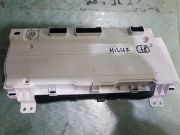 PŘÍSTROJOVÁ DESKA BUDÍKY EU TOYOTA HILUX VIII 83800-FC890-H