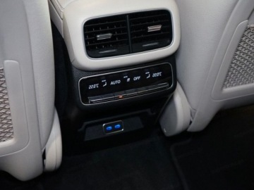 Mercedes GLS X167 SUV Facelifting 3.0 450d 367KM 2025 MERCEDES-BENZ GLS 450 d 4-MATIC AMG Line 3.0 (367KM) 2025, zdjęcie 8