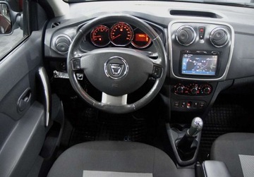 Dacia Sandero II Stepway TCe  90KM 2016 Dacia Sandero 0.9 Benzyna_ 90KM_Klimatyzacja_Nawigacja_ Benzyna 90KM, zdjęcie 11
