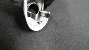 BMW F20 F21 F30 F31 KRYT ZÁMKU KLIKY DVEŘE LEVÝ A300 BÍLÁ 7162439