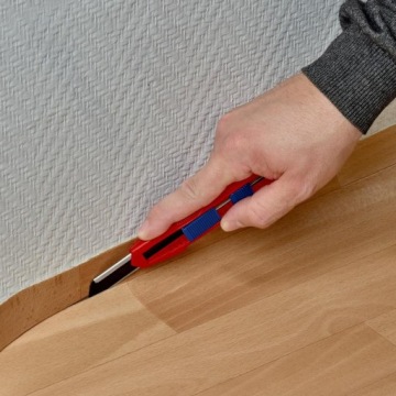Нож Knipex с ломающимся лезвием CutiX Knife 18 мм