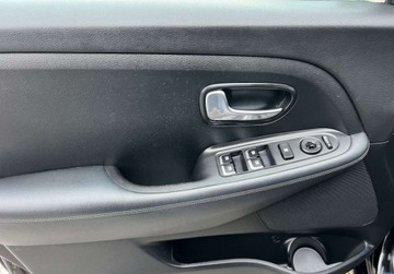 Kia Carens IV Minivan 1.7 VGT CRDI 136KM 2013 Kia Carens 1.7D 136KM 7Msc.Klimatr.Kamera2xPDC AluZima Ledy Grzane Fakt.Gw, zdjęcie 21