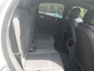 Porsche Cayenne III 2022 Porsche Cayenne GTS Coupe 2022 4.0l 4.0 Benzyna 453KM, zdjęcie 11