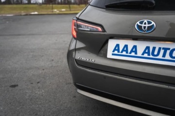 Toyota Corolla XII TS Kombi 1.8 Hybrid 122KM 2019 Toyota Corolla 1.8 Hybrid, Salon Polska, zdjęcie 14