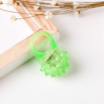 100шт. СВЕТЯЩИЕСЯ КОЛЬЦА КЛУБНИКИ. Светодиодный флуоресцентный кольцевой светильник.