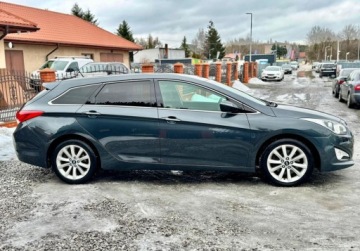 Hyundai i40 Kombi 1.7 CRDi HIGH 136KM 2012 Hyundai i40 1.7 CRDI Navi PDC LED tempomat 1.7 Diesel 136KM, zdjęcie 5