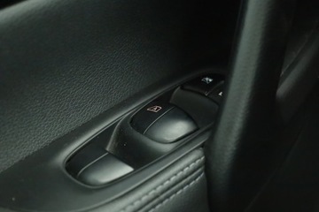 Nissan Qashqai II Crossover 1.6 DIG-T 163KM 2015 Nissan Qashqai 1.6 DIG-T, Salon Polska, zdjęcie 16