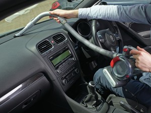 Odkurzacz samochodowy Black+Decker PD1200AV-XJ