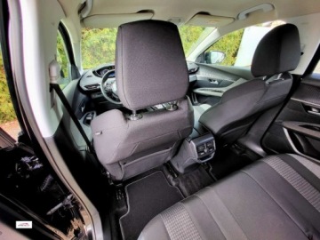 Peugeot 3008 II Crossover 1.6 BlueHDi 120KM 2018 Peugeot 3008 AutomatZarejestrowany GWARANCJA 1.6 Diesel 120KM, zdjęcie 27